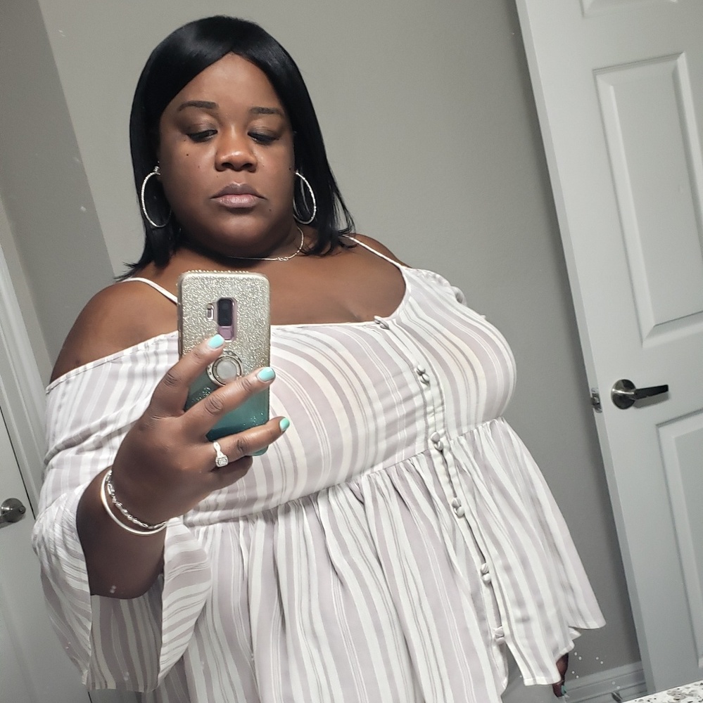 Meet your Posher, Morena